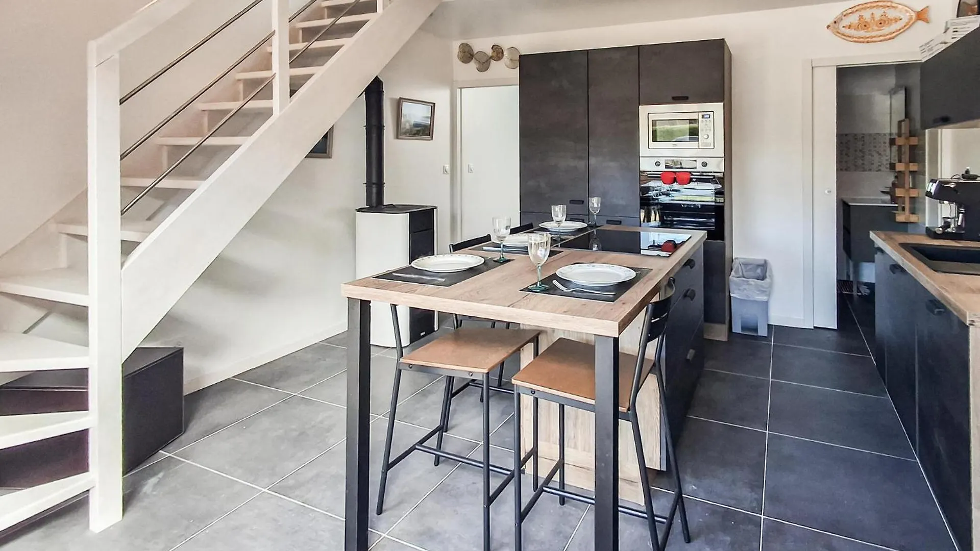 2 Bedroom Gorgeous Home In Saint-Pabu 0*,  Franciaország